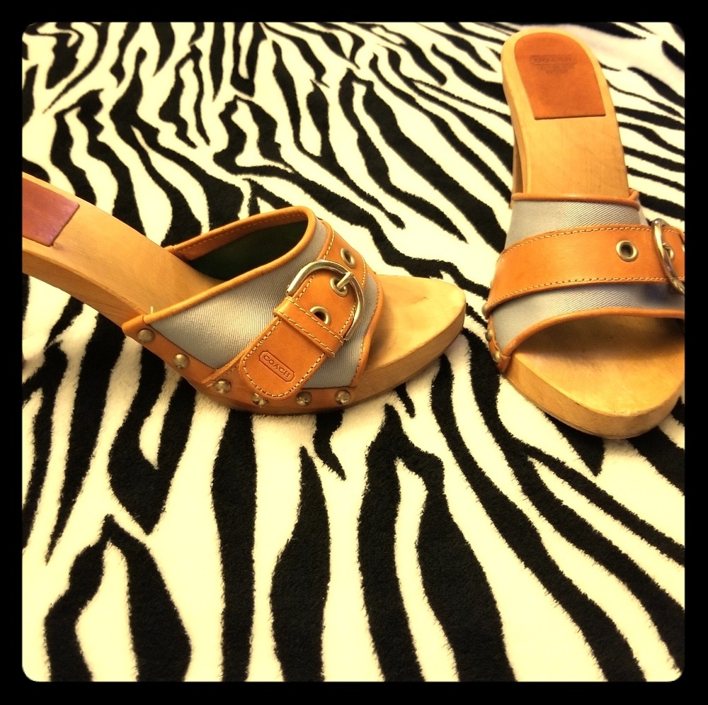 Coach heels size 7